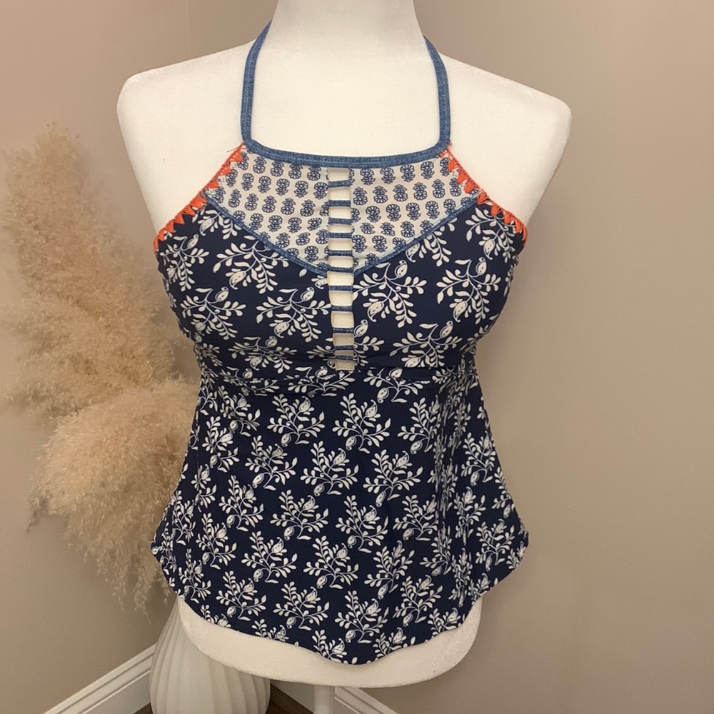 Jessica Simpson swimwear top